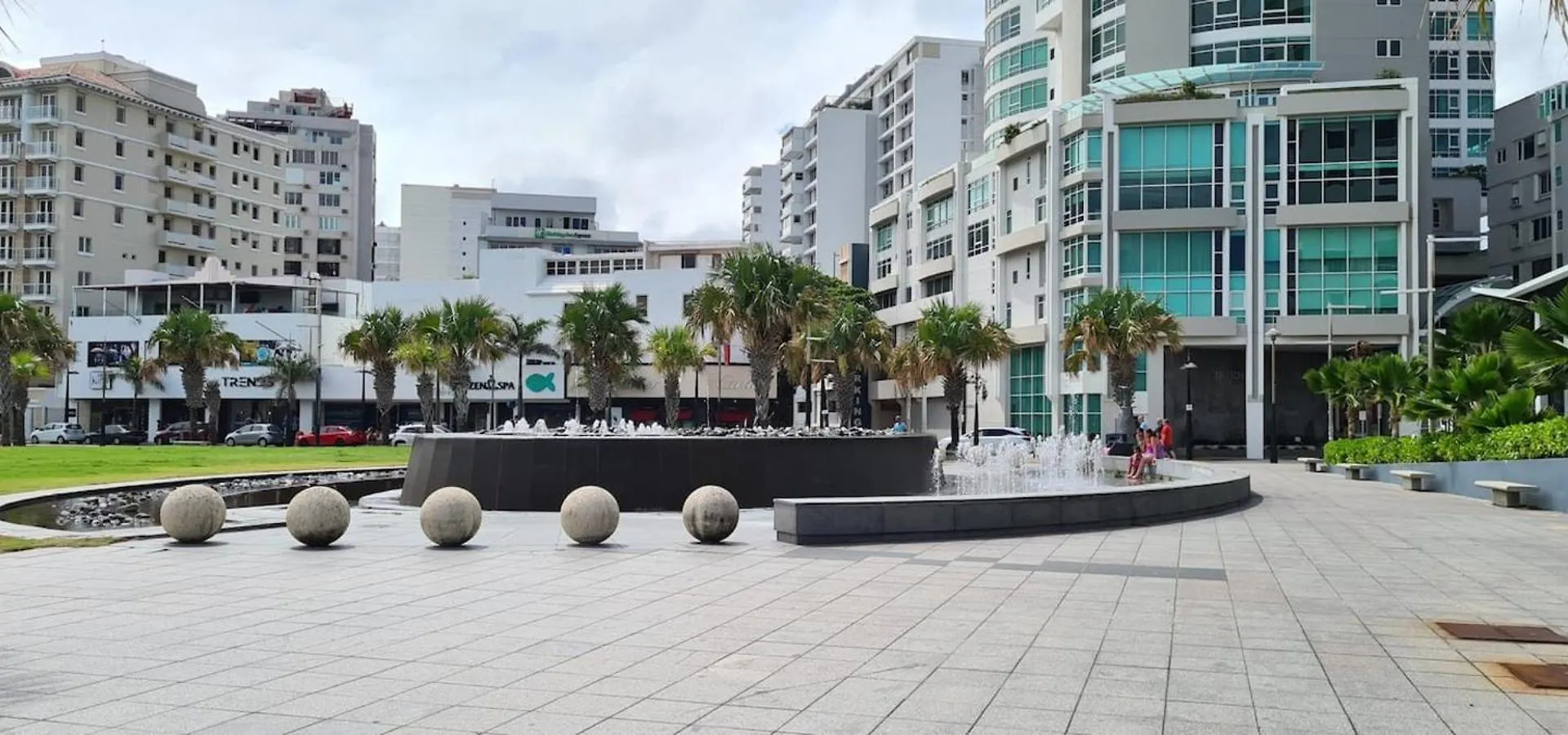 Condado Steps To The Beach, Vanderbilt & La Concha San Juan Apartment