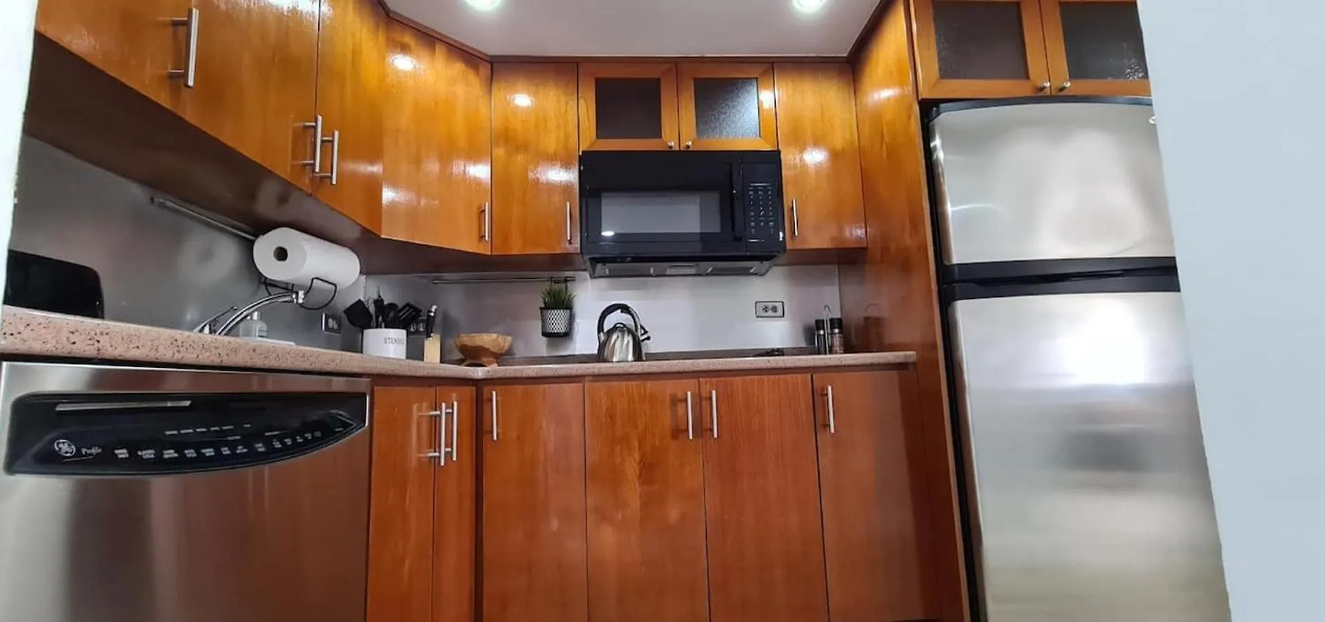 Apartment Condado Steps To The Beach, Vanderbilt & La Concha San Juan